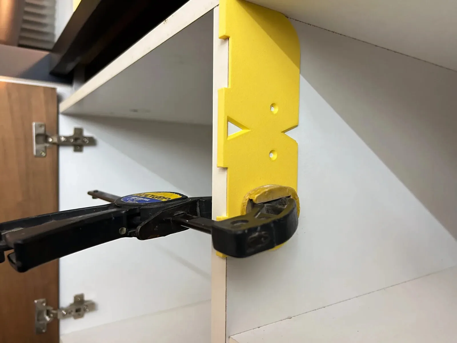 Cabinet Door Hinge Jig, Template For Drilling Hinge Placement