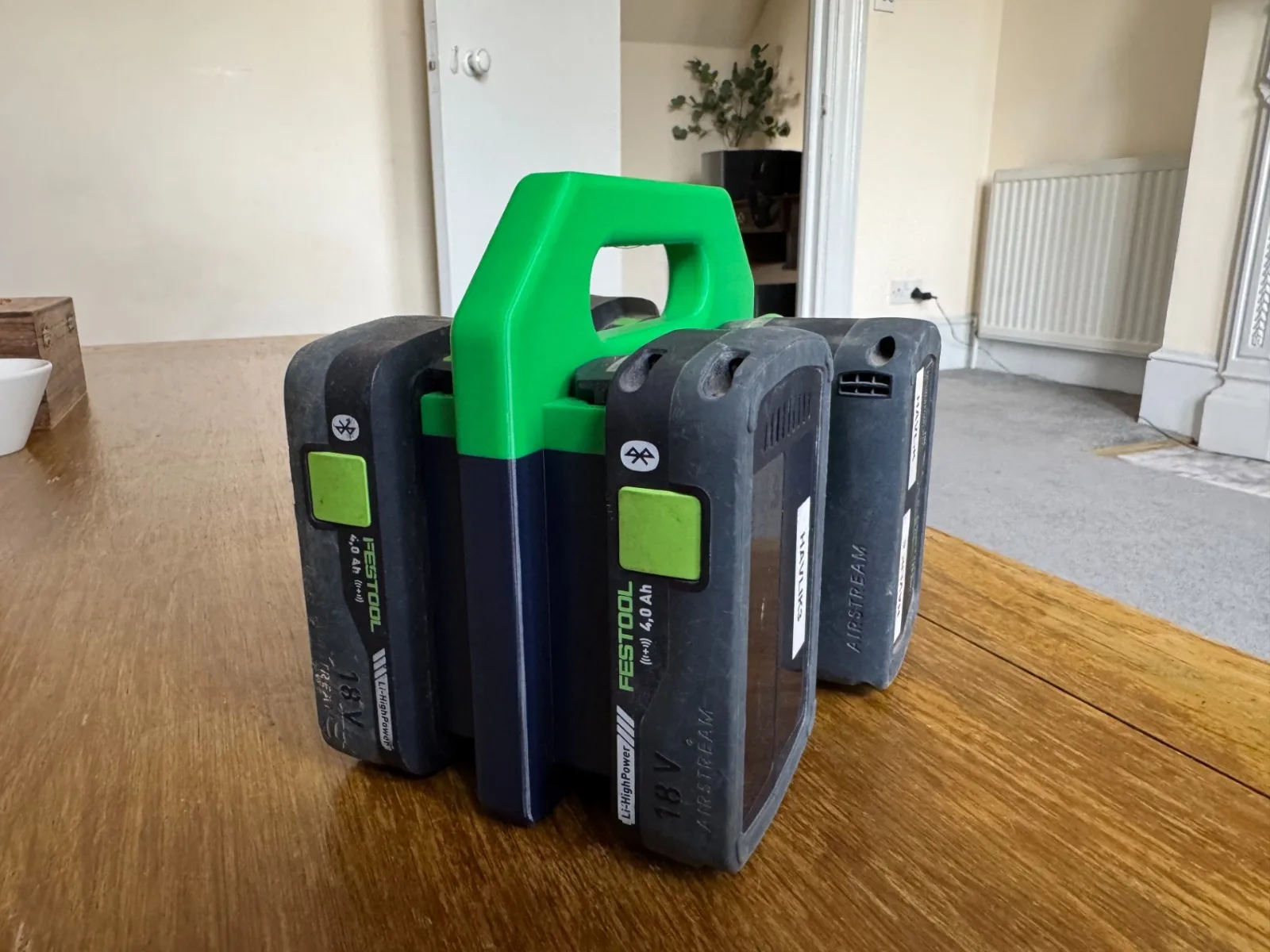 Festool 18v Battery Carrier Caddy Holder - Holds 4 Batteries, Perfect On Site